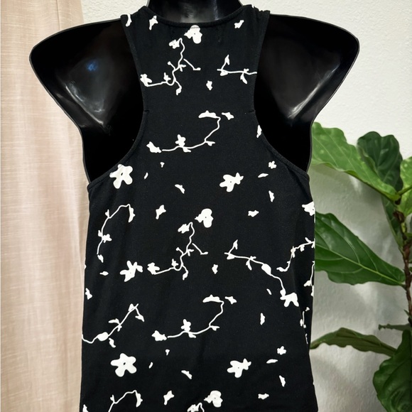 Fighting Eel/Ava Sky Tank Top - Picture 2 of 4